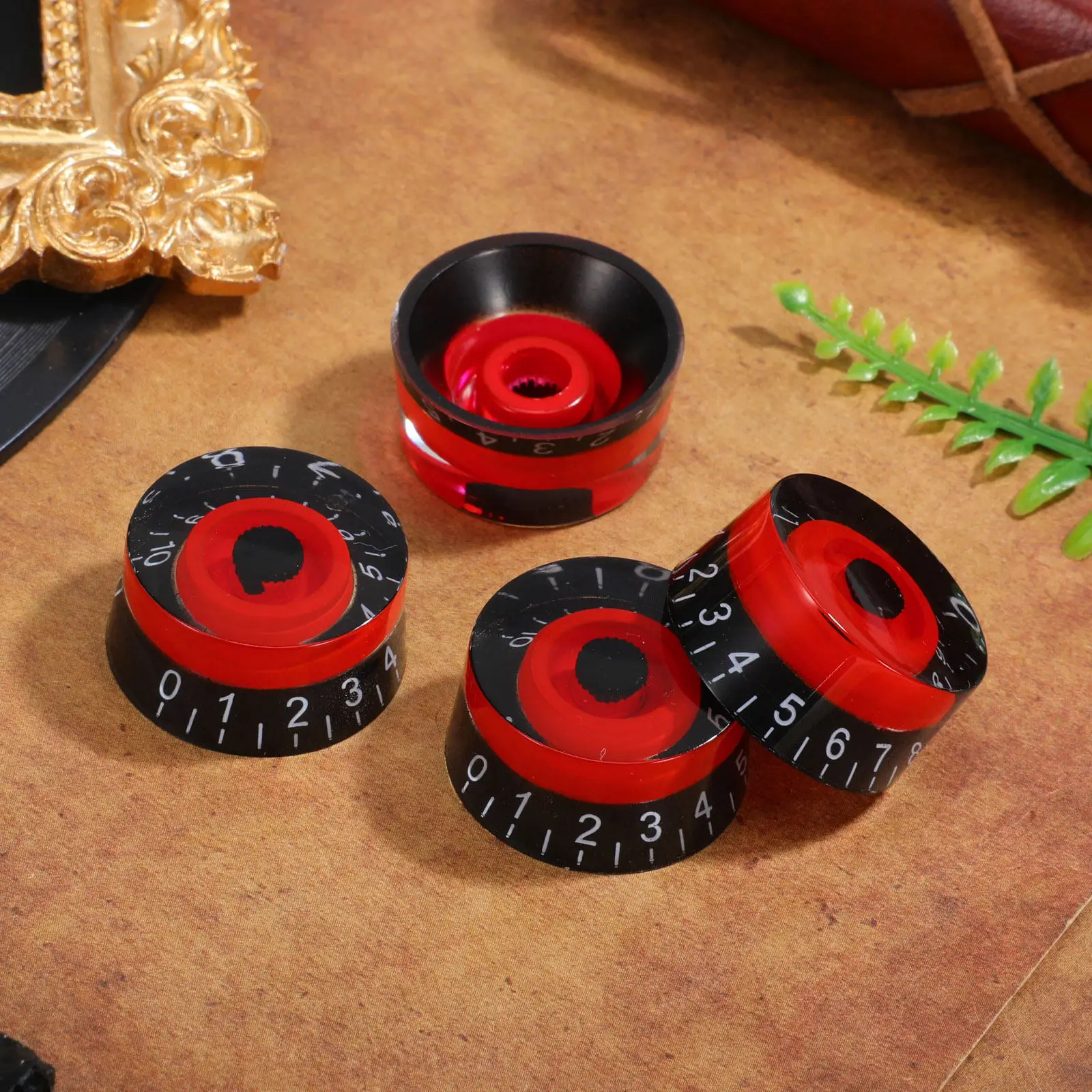 Gitarren- und Bassverstärker-Reglerknöpfe, 4-teiliges Acryl-Ersatzset für konzentrische, geteilte Achsen, schwarz-rot