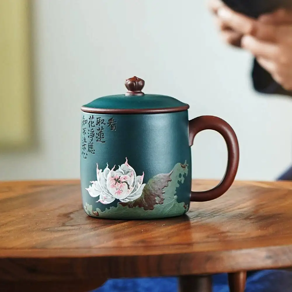 

Yihu Hun High-End Yixing Purple Lay Up, Hand-Painted By A Famous Artist, Personal Tea Up With Two-Tone Lid, Non-Staining