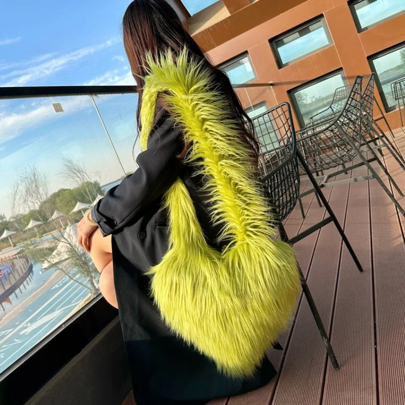 Sweet Heart Women\'s Faux Fur Shoulder Bags Long Plush Ladies Love Messenger Bag Winter Luxury Female Fluffy Tote Handbags Purse