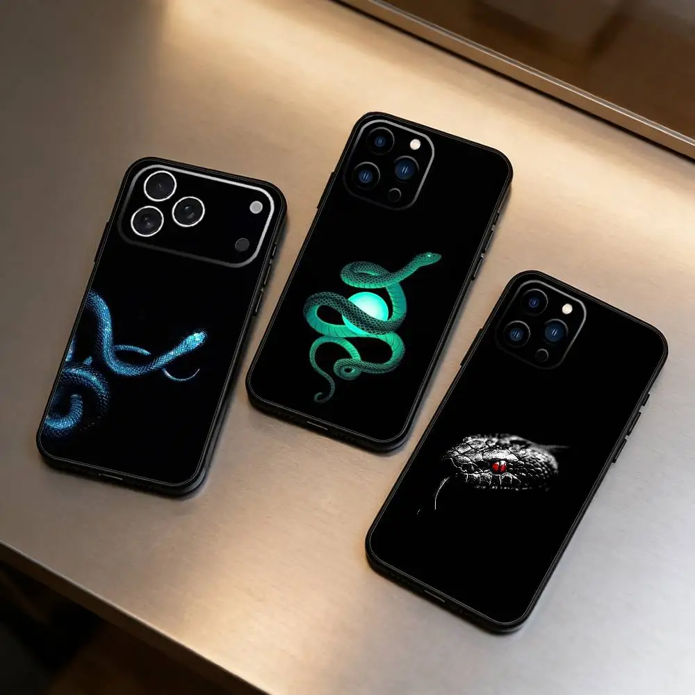 Classic Snake  Phone Case For iPhone17,16,15,14,13,12 Plus,Max Soft Silicone Black Cover