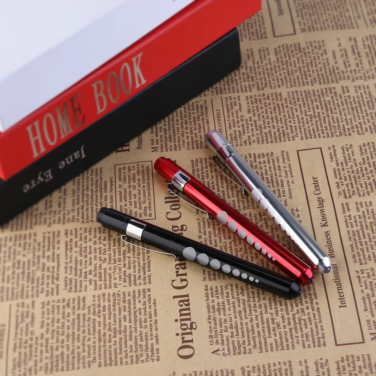 

3Pcs Reusable LED Set Compact Flashlight with Concentric Beam Pre-Focused Lens for Healthcare Eye Examination Bright