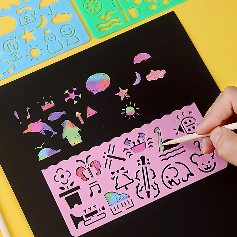 50pcs 어린이 스크래치 종이 장난감 16K/32K 드로잉 템플릿 무지개 다기능 스크래치 페인팅 장난감 어린이를위한 DIY 종이 TMZ