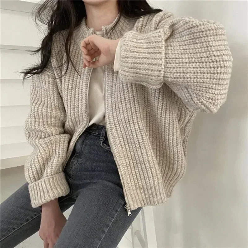 2024 Autumn Women\'s Knitted Jacket New Korean Chic Casual Sweater Coat Solid Color Zipper Thick O Neck Cardigans Women