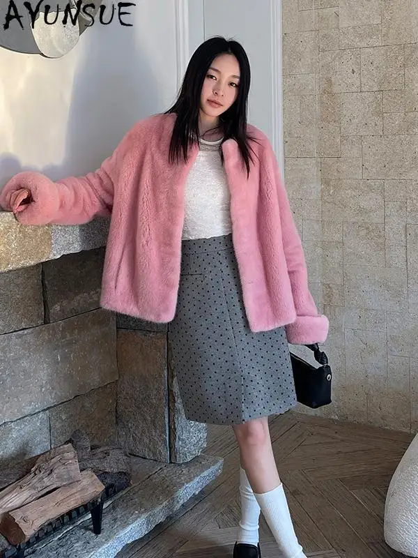 سترة من فرو المنك المخملي الطبيعي من AYUNSUE للسيدات 2025 سترات فاخرة من فرو المنك بالكامل ملابس نسائية أنيقة عالية الجودة من Abrigo Mujer