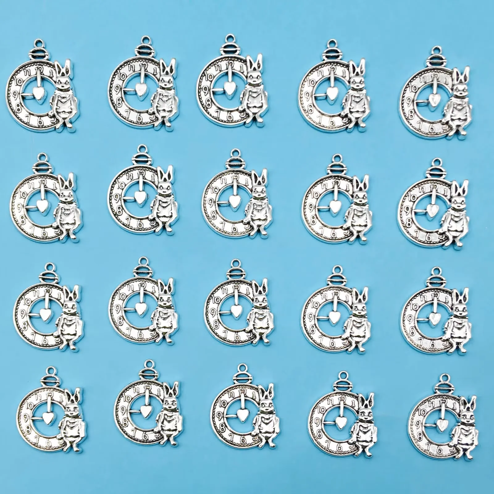 20 sztuk antyczne srebrzyste króliki Charms królik zegar wisiorki dla majsterkowiczów tworzenia biżuterii ręcznie robiona biżuteria akcesoria zając wielkanocny