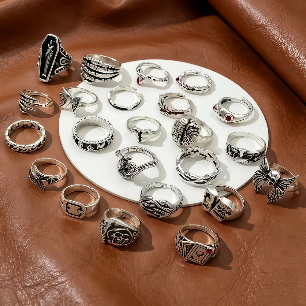 20/21/41Pcs/Lot Vintage Punk Unique Design Finger Rings For Men Women Playing Card Spider Mix Style Jewelry Hip‑Hop Party Gifts