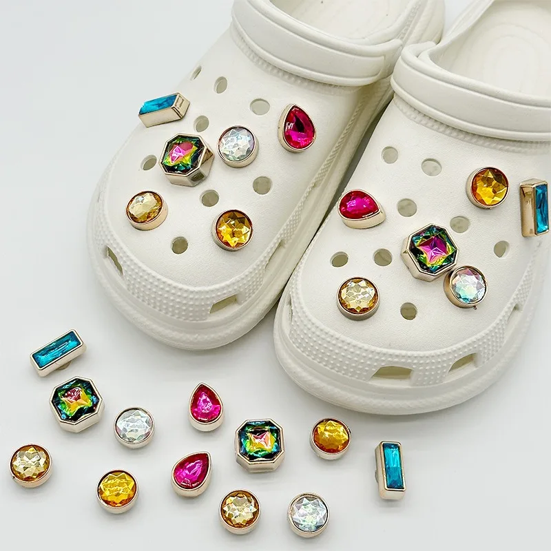 Hot Sale DIY Hole Shoes Charms Detachable Crystal Diamond Rhinestone Shoe Flower Designer Garden Shoe Decoration Girl Gift New