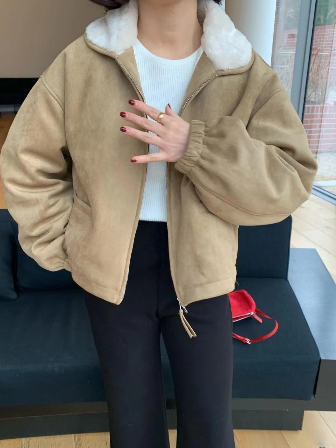 ファイオナブルレトロスプライスラムファーカラー暖かいアウターウェア女性の冬の新しいSle多用途トップ韓国ルーズフィットポリエステル