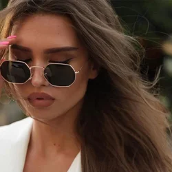 Vintage Metal Small Square Sunglasses Women Luxury Red Black Rectangle Female Sunglasses UV400 Eyeglasses Oculos Sonnenbrille
