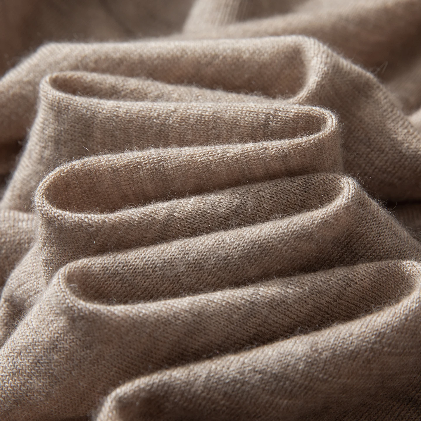 High quality 100% spun cashmere men's pullover 18 needle knitted thin sweater luxury Pull Mock neck Jumper loose Tops base