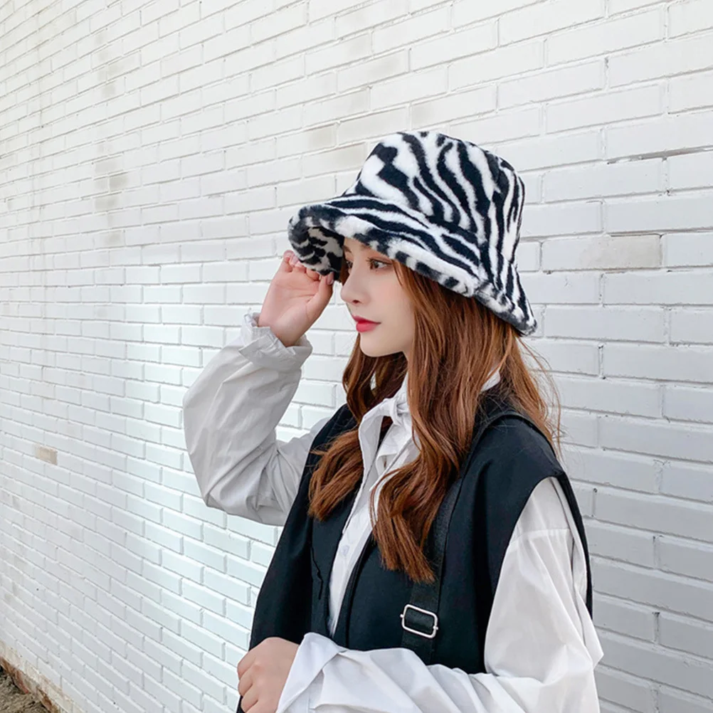 

1pc Windproof Warm Hat Zebra Fisherman Bucket Cap Foldable Reusable Warm Winter Hat For Outdoor Party Leisure Wear