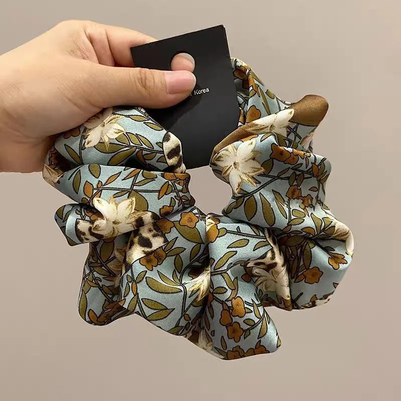 Scrunchies de estilo coreano para mujer y niña, lazo Floral Vintage de satén de seda, banda para el pelo de poni, Accesorios de playa enrollados