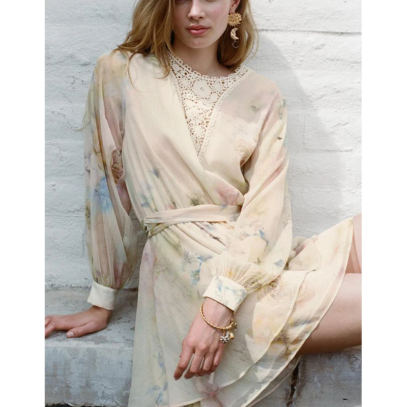 Gonna a trapezio a vita alta Dr con stampa all'uncinetto a colori con decorazione a strati rotonda da donna primavera estate