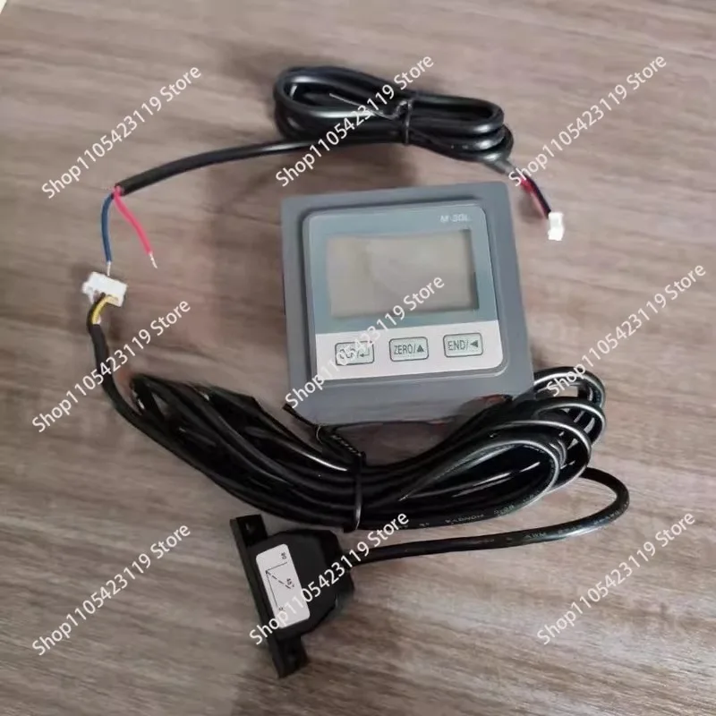 Digital Angle Finder with Gravity Sensor LCD Display Woodworking Angle Gauge for Miter Saw Table Saw Angle Measuring Tool