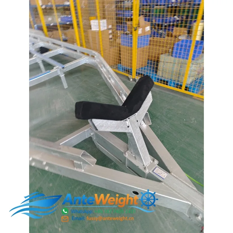 Dual-axle Hot-dip Galvanized Trailer for 8m Fishing Boat