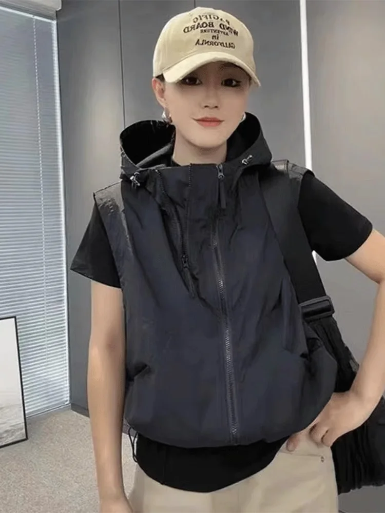 Ladies Casual Loose Fit Breathable Thin Summer Hooded Sports Vest Korean Style Outerwear Comfortable Zipper Closure Tank Top
