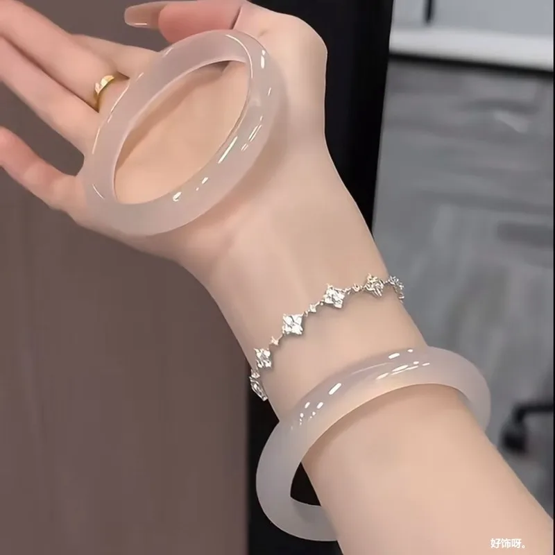 White Moonlight Natural Chalcedony Bracelet, White Ice Round Agate Bracelet, Ice-Type Lychee Chalcedony Bracelet, Women's Style,