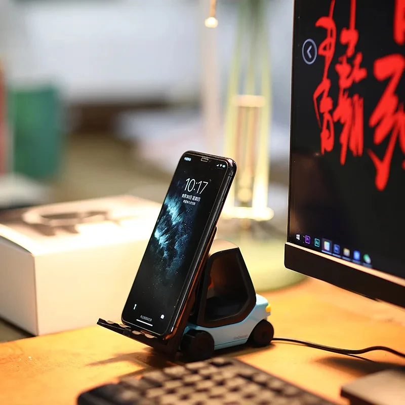 Quirky forklift cell phone wireless charging stand instant smart induction office desktop gift ornament for office workers