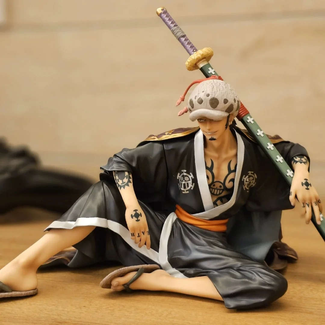 13cm One Piece Trafalgar Law Figure Anime Sitting Kimono Pop Action Figurine Pvc Model Decoration Statues  Aldult Toy Gift