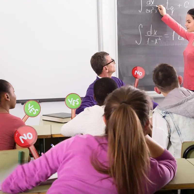 Sí, sin señales de mano, 2 señales de subasta, paletas falsas verdaderas, señales de respuesta rápida para suministros para eventos en el aula de profesores