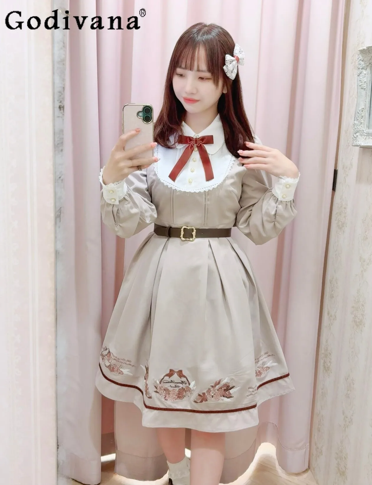 

Japanese Original Sweet Retro Style Embroidered Long-sleeve Dress College Style Versatile Commuting Long Dress for Women