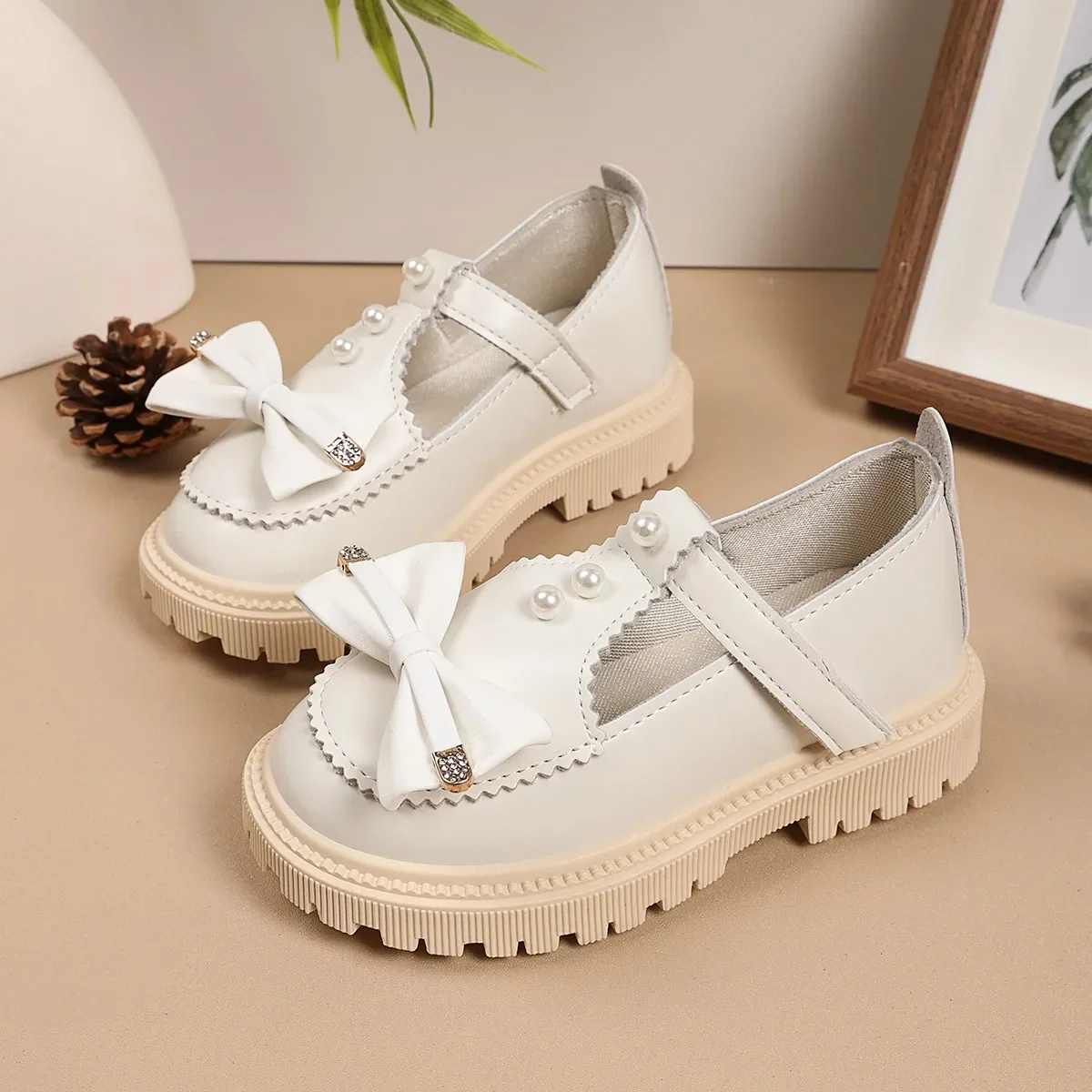 

Girls Flats Soild Color Versatile Kids Leather Shoes T-strap Soft Sole 2025 Spring Autumn New Children Casual Shoes Non-slip