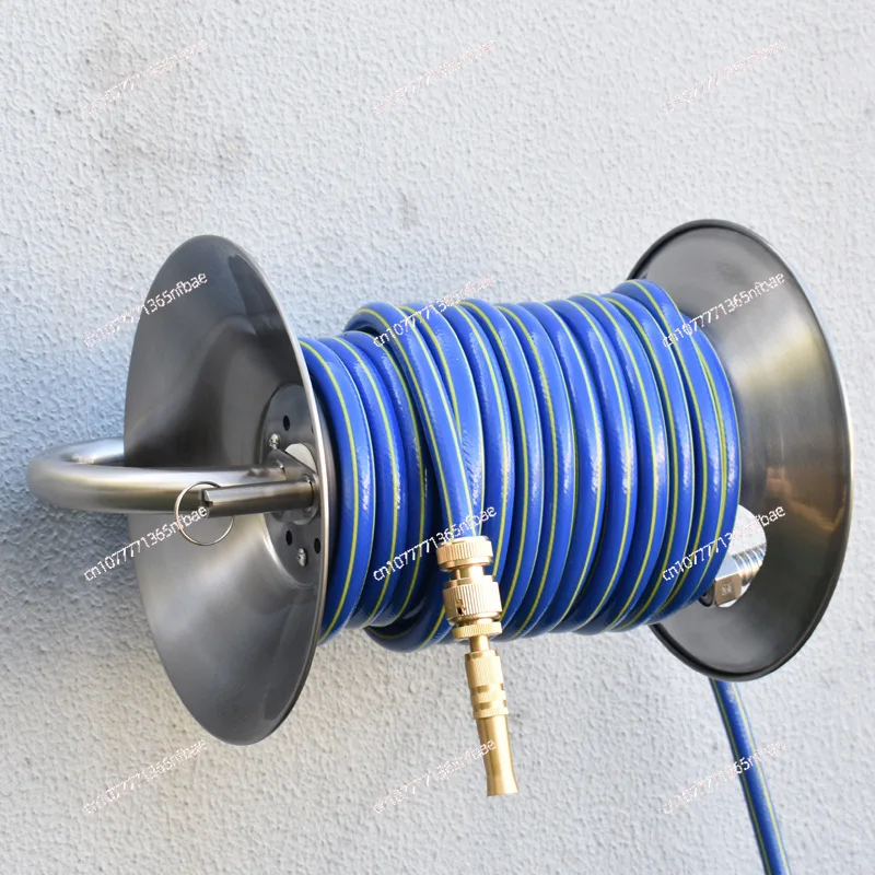 Convenient hose winder to neatly organize car wash and watering hoses, avoid tangling