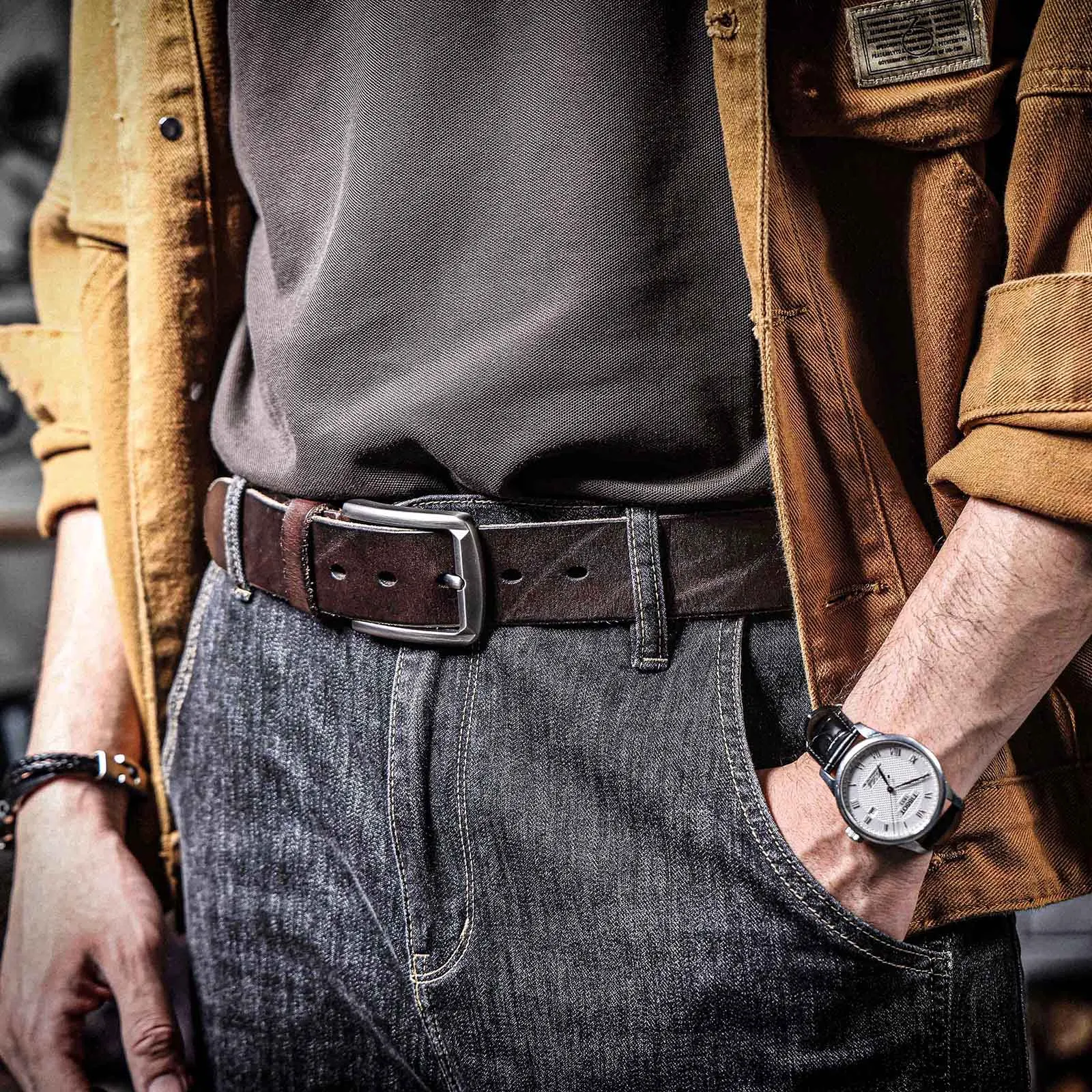 S.WORKER Klassischer Herrengürtel aus echtem Leder mit Dornschließe aus Legierung, Oberschicht aus Rindsleder, Retro-Freizeitgürtel für Jeans mit Geschenkbox – Detail 6