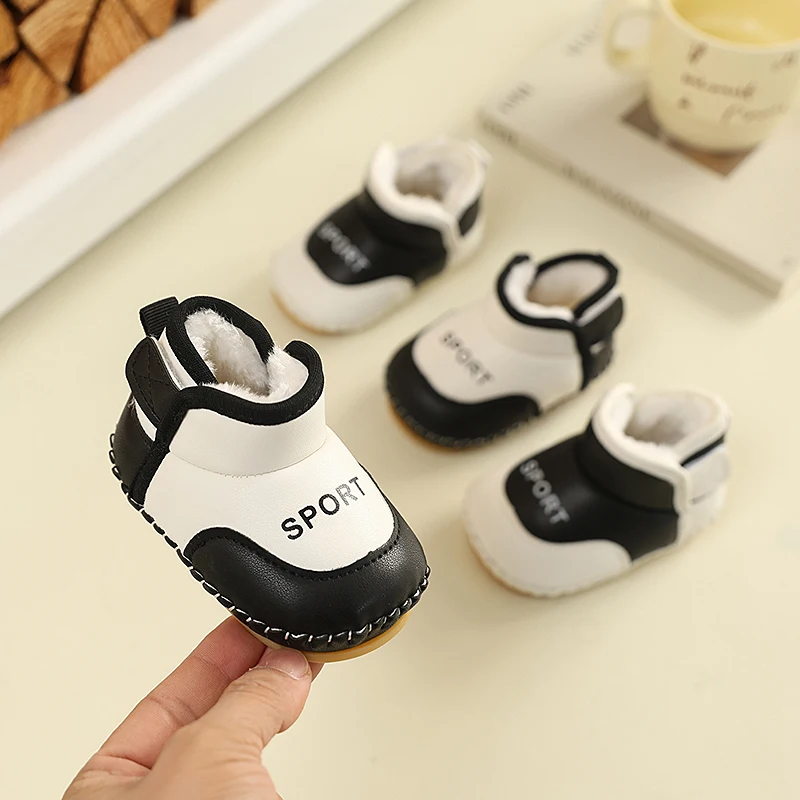

Baby Short Boots Suede Warm Cute Kids Ankle Boots Round Toes Soft Bottom 2025 Winter New Boys Girls Sports Boots Versatile