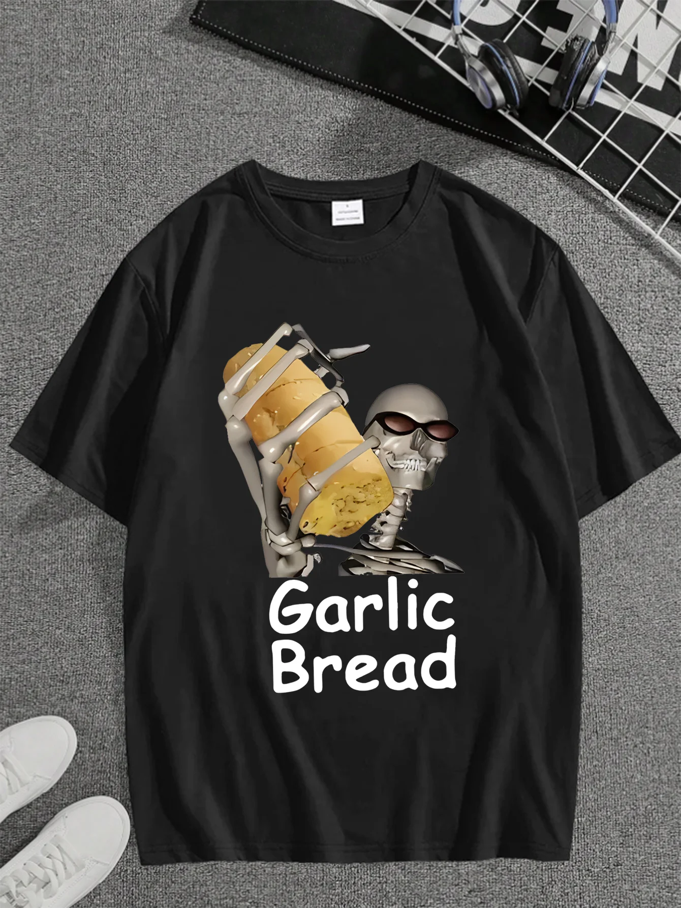 Men's Breathable Casual T-Shirt with Bread Skull Design - Comfort Fit Polyester Summer Streetwear