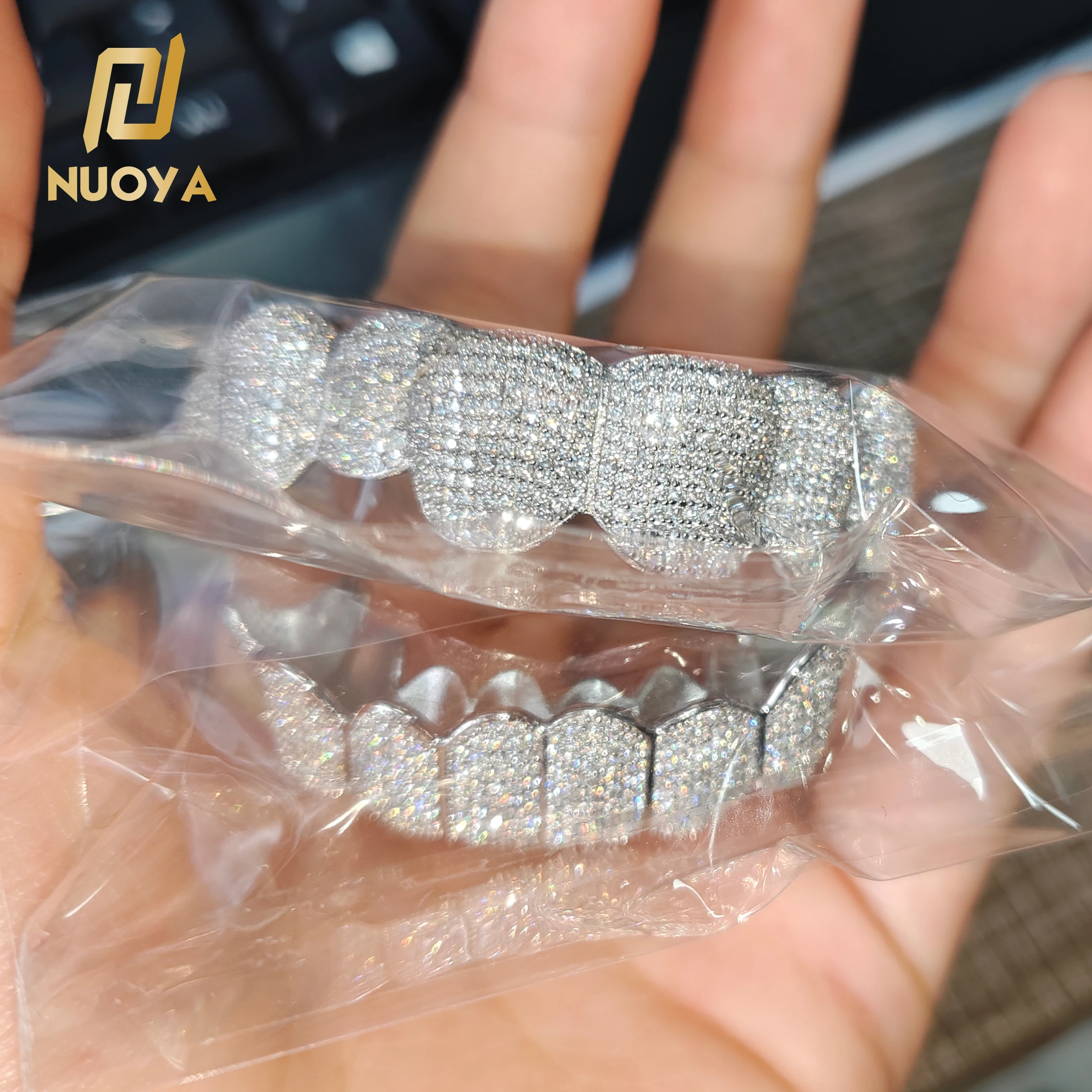Personalizowane Grillzy na Zęb – Body Jewelry Diamond recenzja i cena