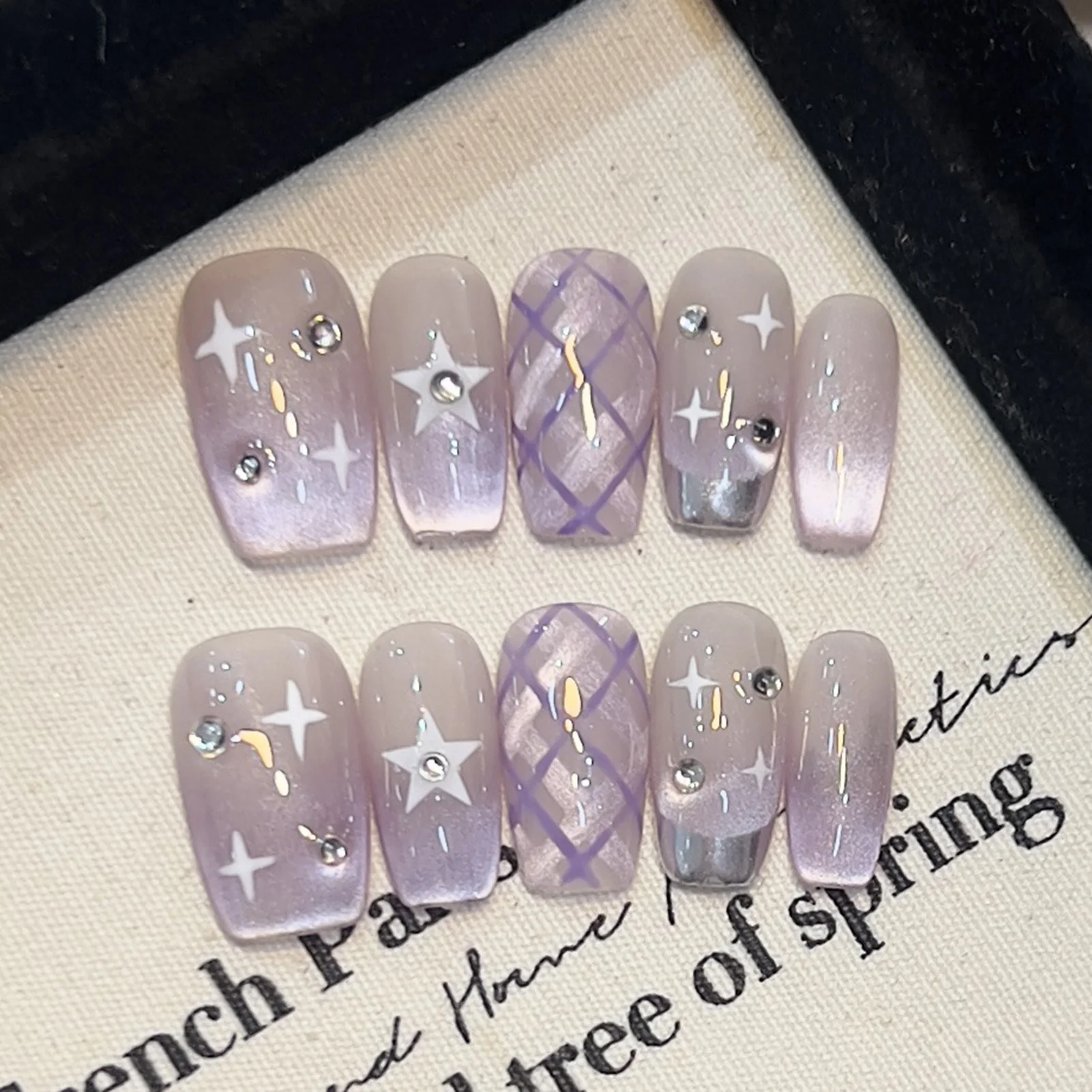 10 Stück kurze T-förmige künstliche Nägel, Katzenauge, französisches Design, glänzend, zum Aufdrücken von Nägeln mit Strasssteinen, Perle für Frauen, DIY-Nagelkunst