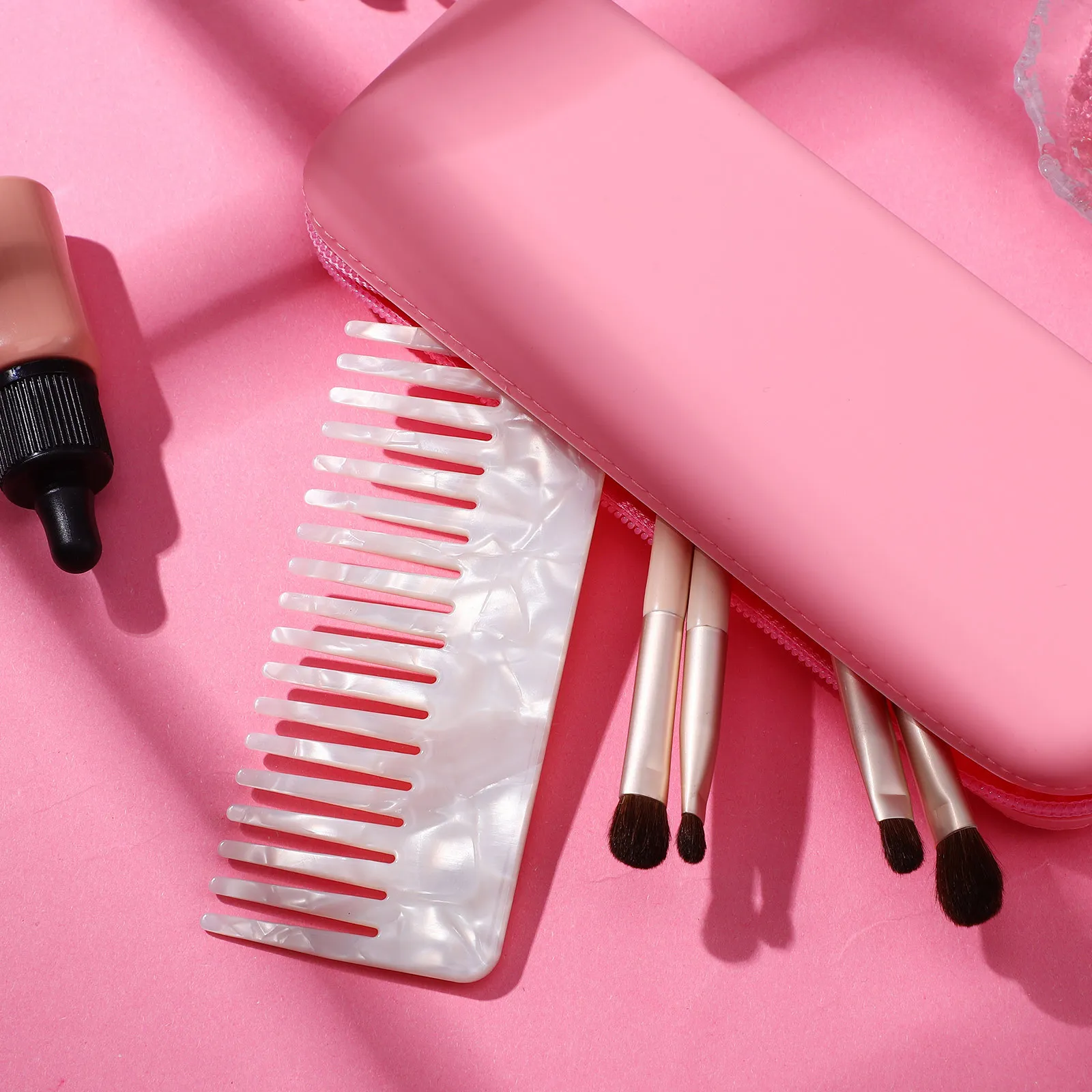 

1pc Anti Static Wide Tooth Hair Detangler Comb For All Hair Types No Snags No Frizz Scalp Massage Comfort Grip Household Decor