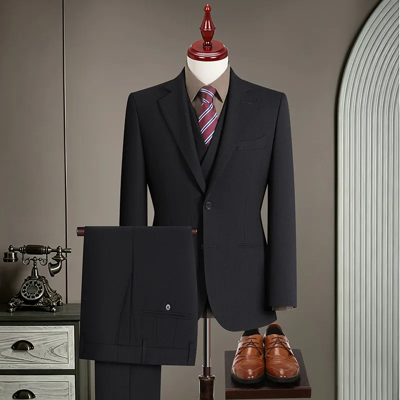 High-Quality Handmade Half-Linen Suiting Striped Wool Italian Style Wedding Ceremony Men's Three-Piece Suit for Special Occasion