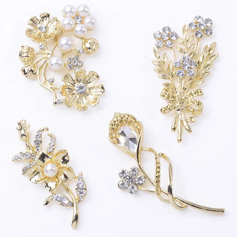 

10pcs New Big Rhinestone Flatback Embellishments for Brooch Jewelry Accessories Vintage Gold Metal Rhinestone Flower Leaf Button