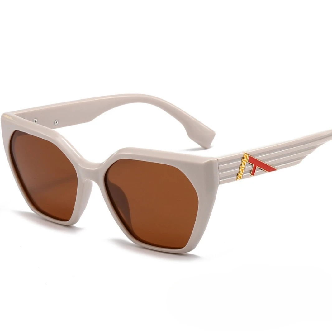 2025 موضة جديدة الاستقطاب النظارات الشمسية الراقية ضوء الفاخرة UV400 حماية العصرية الرجعية شيك النساء الرجال مصمم نظارات شمسية