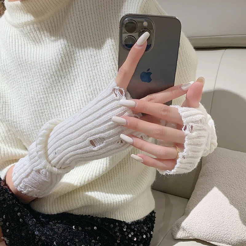 New Autumn and Winter Perforated Knitted Yarn Gloves JK Girls Exposed Finger Winter Warm Perforated Gloves