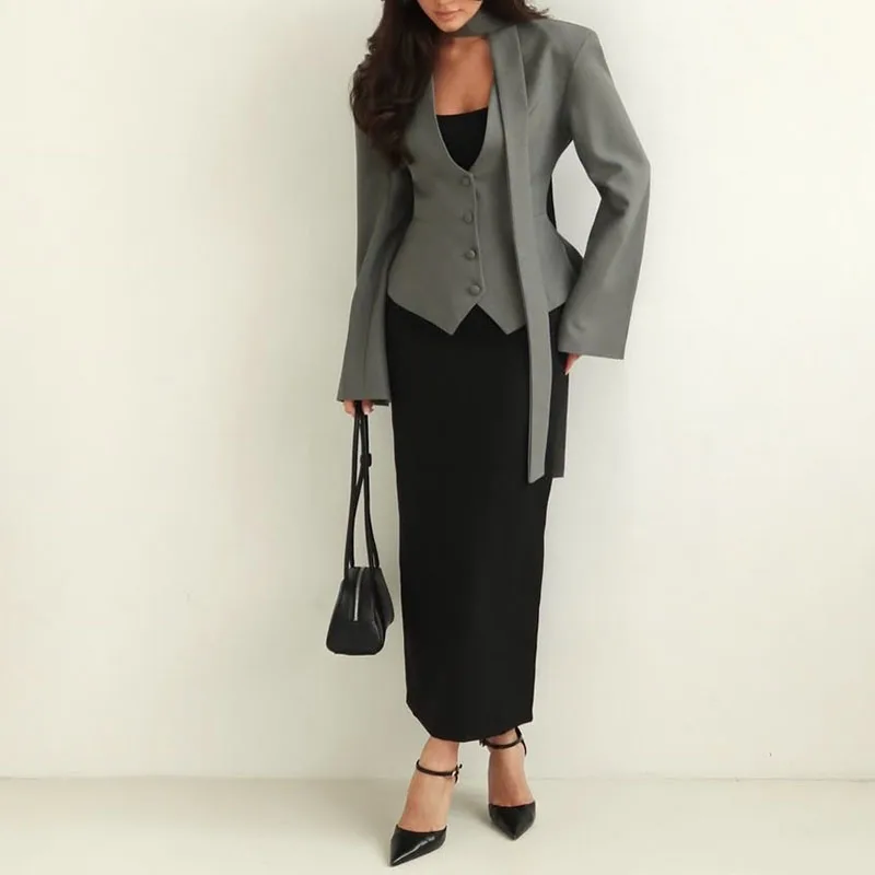 

Осенняя однотонная куртка с v-образным вырезом для поездок на работу, женское тонкое уличное пальто на пуговицах с шарфом, модный дизайн, стильные костюмы с длинными рукавами, пальто