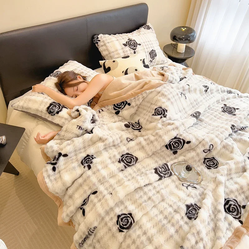 Thicken Warm Print Autumn Winter Blanket Soft Skin-friendly Artificial Rabbit Plush Sofa Blanket Warmth Cozy Sleep Naked Blanket