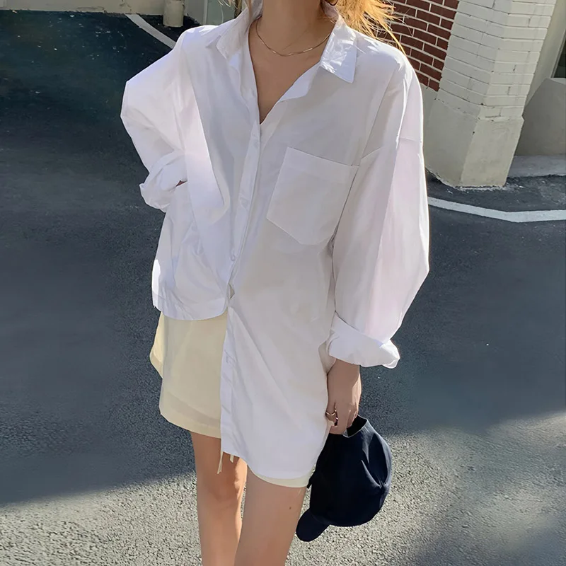 Camicette bianche da donna vintage con una tasca Manica lunga Coreano Casual Office Lady Camicie larghe Top Donna 2025 Nuova primavera autunno