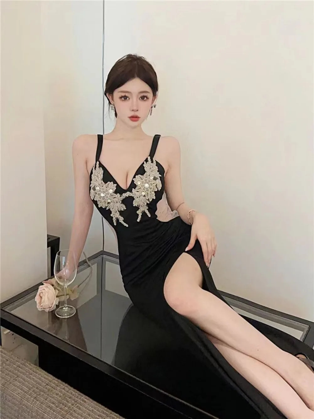 Women Slim Long Black Dress Sleeveless Mermaid Skirt Office Lady Elegant Lace Embellished Sexy Summer Ready-to-wear Dresses