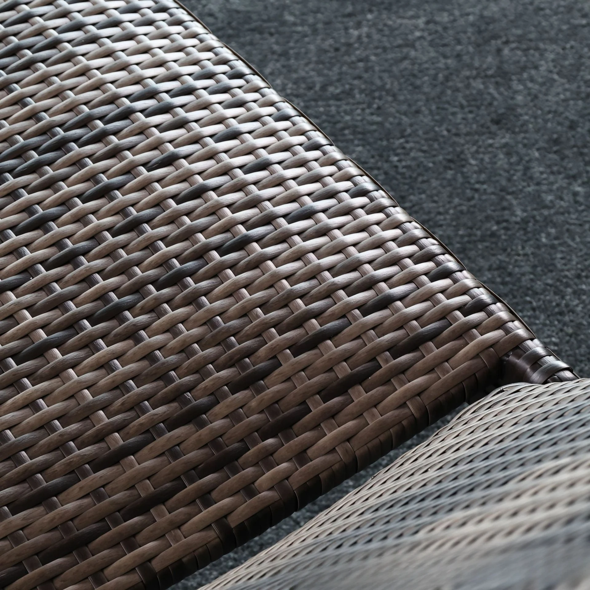 كرسي الروطان الفاخر للتخزين في الفناء الخارجي والفيلا وحمام السباحة