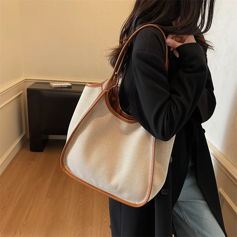 حقيبة كتف نسائية أنيقة من الجلد الفاخر الكلاسيكي مصممة على الكتف حقيبة يد كروس لخلع الملابس الحضرية العصرية