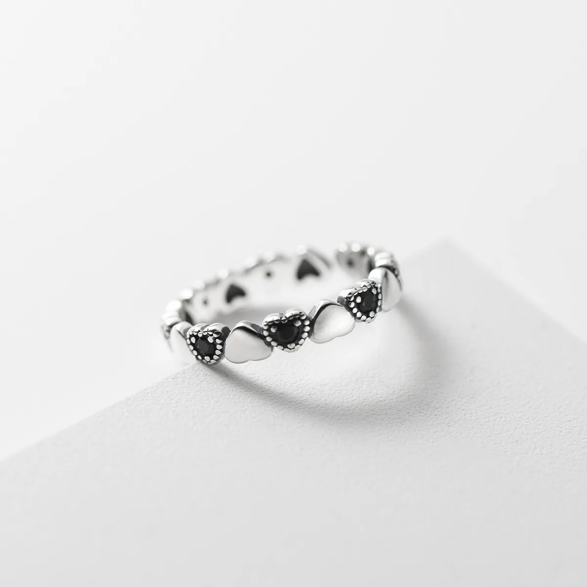 100% Solid 925 Sterling Silver Resiazble Rings Black Cute Heart-Shape Gem Crystal Retro Style Chic Women's Jewelry