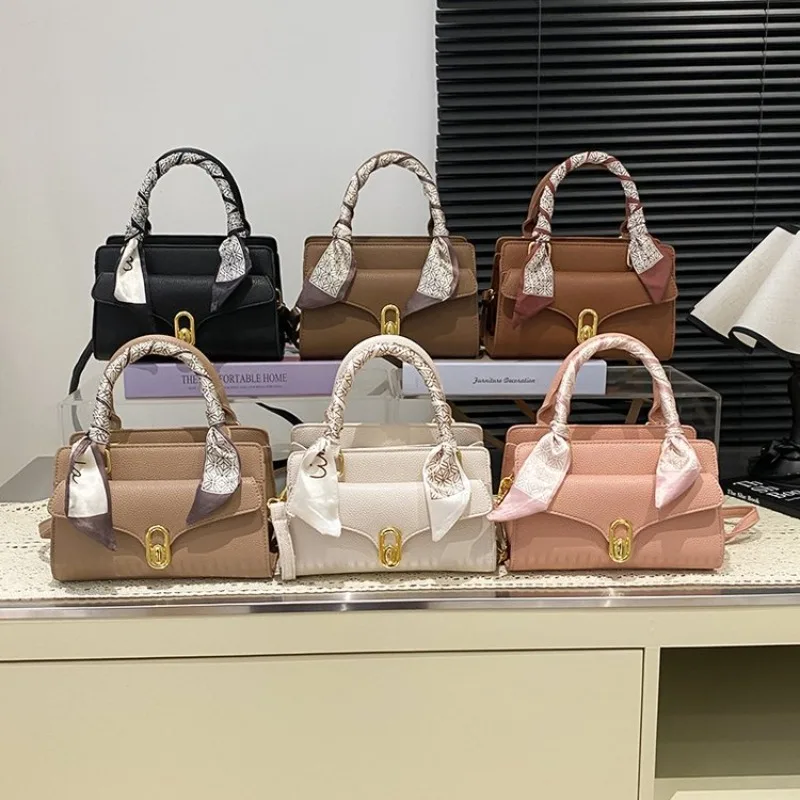 

Elegant Fashionable Designer Tote Diaper Bag Women Luxury Leather Large Capacity Stylish Crossbody Handbag For The Trendy