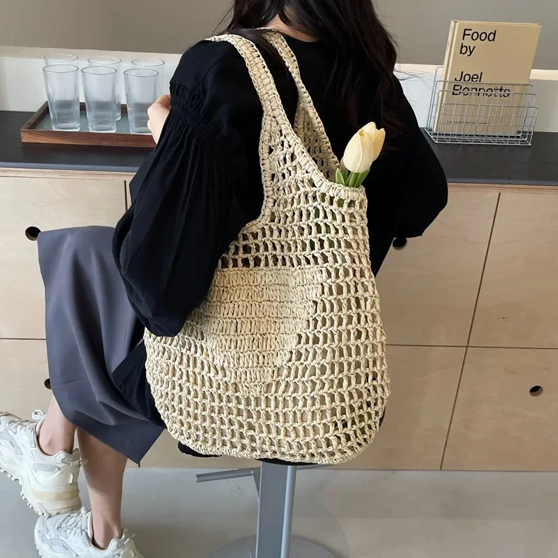 

Women Rattan Tote Bag Luxurious Designer Shoulder Handbag Large Capacity Wicker Shopping Handbag Fashion Trend Women Straw Bag