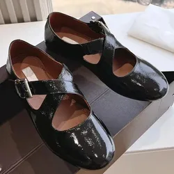 2024 Spring and Autumn Designer Brand Wrinkled Lacquer Ballet Shoes Women's Cross Belt Buckle Mary Jane Flat Single Shoes