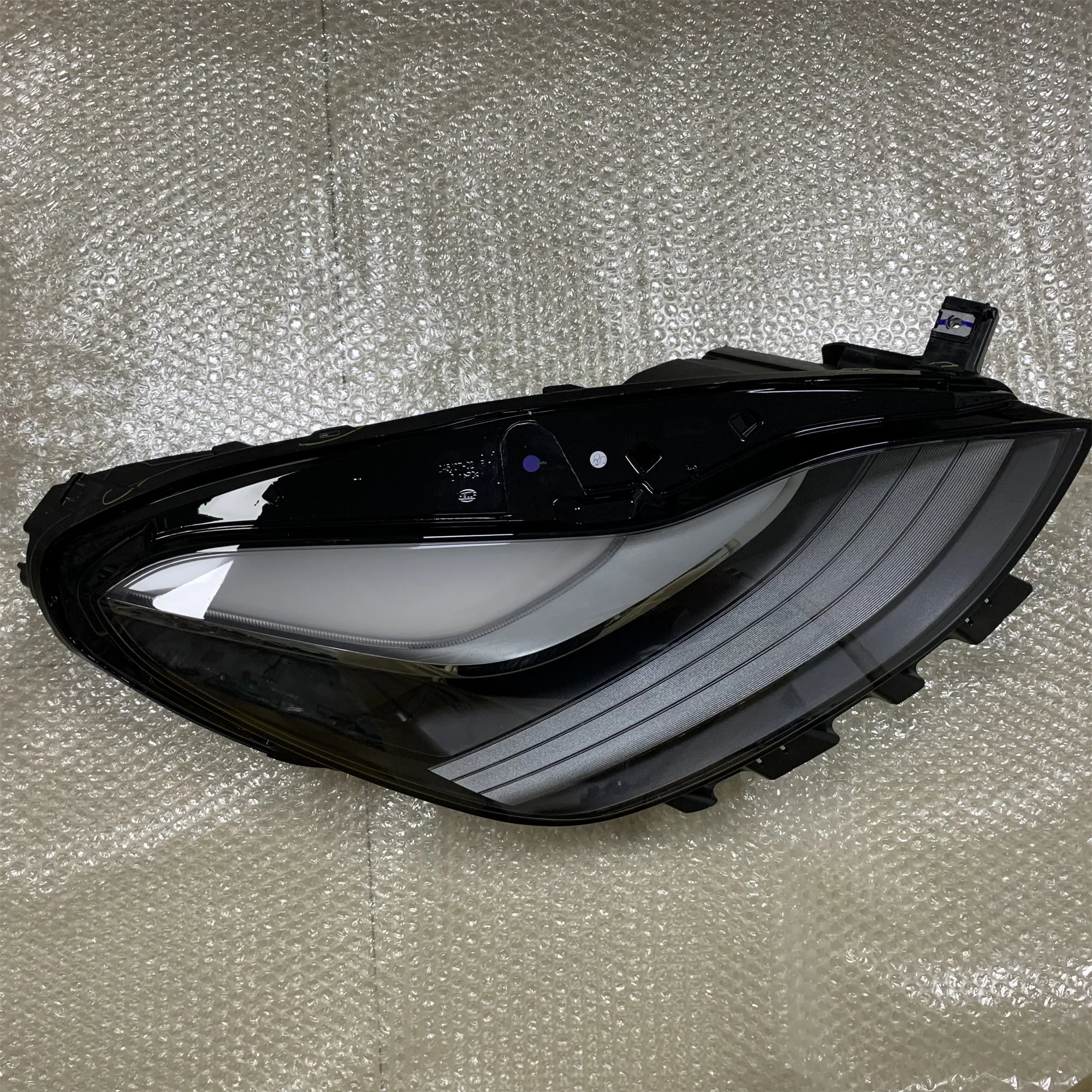 Car Accessories LED Front Headlight Assembly Daytime Running Lights 1514953-00-C 1514952-00-A For Tesla Model 3 2021-2022