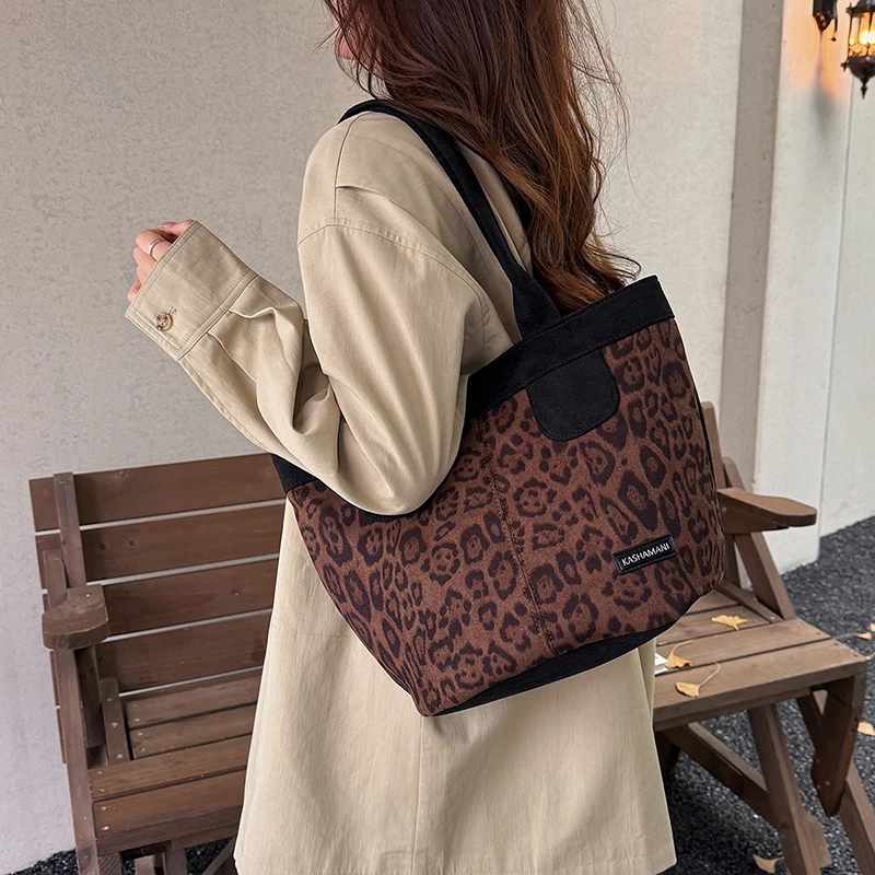 موضة بسيطة متعددة الاستخدامات فو الجلد المدبوغ سستة حقائب كتف حلوة 2025 جودة عالية سعة كبيرة رائعة حقيبة حمل نسائية #4