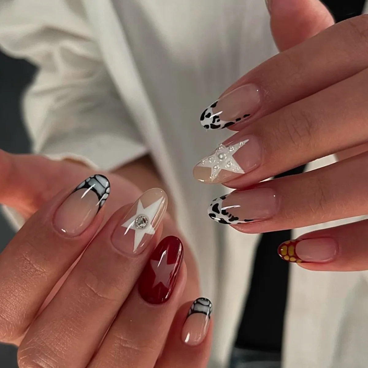 24PCS False Nails Hot Girl Leopard Print Fake Nails Y2K Style Sweet Cool French Edgy Star Klein Blue Macaron Press on Nails  네일